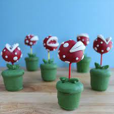 Made mario kart 8 themed koopa shell cake pops on nerdy nummies! Piranha Plant Pops Cakecrumbs