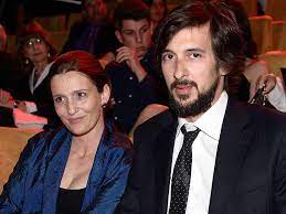 Her first husband died in an accident and currently beatriz batarda is a prominent actress hailed from portugal and raised in britain able to make a name in the hollywood industry. Bruno Nogueira E Beatriz Batarda Numa Rara Aparicao A Dois Depois De Terem Sido Pais De Luisa De Sete Meses Maisfutebol