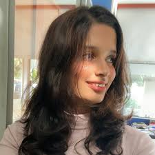 Heartwarming Moment of Connection at Hampton Beach Breakfast