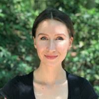 Leona Hansen's Instagram, Twitter & Facebook