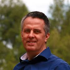 Francisco Saez's Instagram, Twitter & Facebook