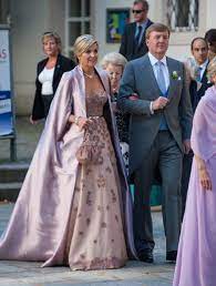 Die niederländische königin máxima ist nicht nur ein sonnenschein, auch die wahl ihrer outfits ist stets stilsicher. King Willem Alexander And Queen Maxima Of The Netherlands Attend Juan Queen Maxima Queen Maxima Of The Netherlands Fashion