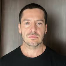 Alejandra Abraham (@AleAbrahamG)