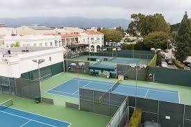 See parks, schools, tennis centers, clubs, apts/condos/hoas with hard, clay, grass, lighted, and indoor courts. Courting Community At Toluca Lake Tennis And Fitness Club Toluca Lake Magazine