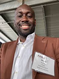 Claudia Robbins's Instagram, Twitter & Facebook