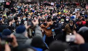 Задержанных на митингах в москве повезли в другой спецприемник. Vlasti Moskvy Ne Soglasovali Miting 21 Aprelya I Demonstraciyu 1 Maya
