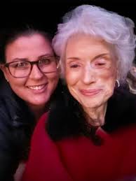 Mrs. Jean Smith loves this moment at Country Christmas Carols by  Candlelight as she connects with her beloved Joni Harper Eubanks! ❤️  HISTORIC DUPREE SCHOOL “Where Families Gather at Christmastime” ❤️
