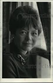 1967 Press Photo Mary Jane Rohn Creative Director at Page/Schwessinger,  Inc., WI