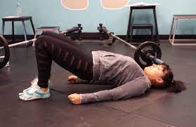 As a general exercise, the clamshell can help strengthen your medial glutes, bringing more power and stability to your hips. 4 Simple Exercises To Get Your Glutes Fired Up Breaking Muscle