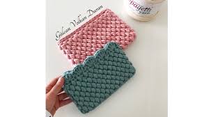 Makrome ipinden pazar filesi yapımı düğüm atarak yaptığımız biraz daha kolay bir proje idi. Penye Ipten Clutch Canta Yapimi Youtube