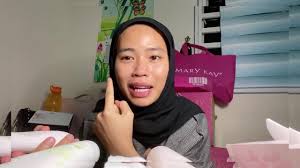 Cuci tangan sebelum membersihkan muka, memakai makeup atau memegang wajah anda. Cara Yang Betul Untuk Cuci Muka Dengan Bersih Skinvi Brush Mary Kay Youtube