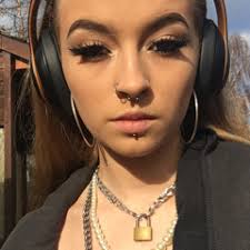 Stream Alice Cross music