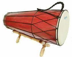 Konon katanya setiap pemain alat musik saluang memiliki mantra tersendiri yang dapat menghipnotis penontonnya. 30 Alat Musik Tradisional Indonesia Yang Terkenal Bukareview