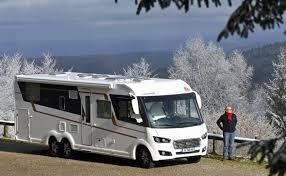 Combien coûte le permis c ? Tout Savoir Sur Les Camping Cars Poids Lourd Reglementation Tarifs Avantages Inconvenients Le Monde Du Camping Car