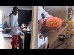 I could help mash up the potatoes, know what i'm sayin'? Cardi B Is Disgusted With Offset After Catching Him Put Cheese In His Noodles Via Allurbancentral Bread Overhead