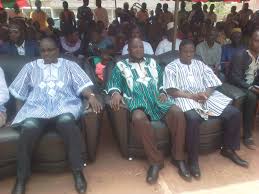 Pour espérer retenir les frondeurs de faire un malheur et les verts d'être suicidaires, françois hollande va. Burkina Faso Daouda Simboro Depute Frondeur Upc Accueilli En Grande Pompe A Son Fief A Nouna Sciences Campus Info