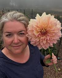 Peony Cam!!! Keeping a very close eye