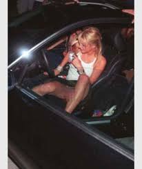 Maybe you would like to learn more about one of these? Paris Hilton Einmal Ohne Hoschen Immer Ohne Hoschen Leute Bild De