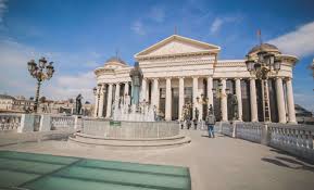 Skládá se ze dvou částí (starých i nových) spojených starobylým kamenným mostem z 15. Severni Makedonie Bez Cestovky Pruvodce Cestujlevne Com