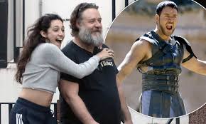 I don't know how amazon can represent a 23 old movie as a new movie released this year. Russell Crowe 54 Is Worlds Away From His Gladiator Days As He Smokes A Cigarette During Stroll Daily Mail Online