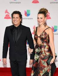 After establishing himself as a popular soap opera actor in his native colombia, carlos vives began his career as a singer in 1994 with the album classicos de la provincia.a handsome young man with long hair, vives is a natural performer whose charisma is obvious, especially to young women. Claudia Helena Vasquez Photos Claudia Helena Vasquez Picture Gallery Famousfix