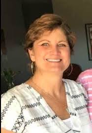 Cindy Meek's Instagram, Twitter & Facebook