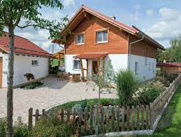 jubilaumshaus von bayernblock blockhaus satteldach haus fertighaus preis ikea haus