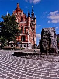 Inside the church the relics of amalberga of temse are venerated. Markt Temse Picture Of De Sampan Temse Tripadvisor
