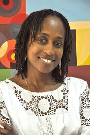 À LA RENCONTRE D'AMINATA FALL : Éclairer les Réalités Cachées à travers la  Littérature