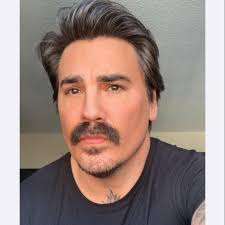 Amazing Christmas trees ✨⭐️🎄❤️ See more:  https://craftydaily.com/ideas-of-christmas-trees-make-house-beautiful/