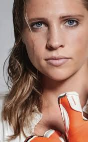 MAGIC LAURA: L'ESTATE EUROPEA DELLA GIULIANI