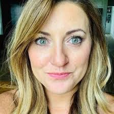 Danielle Hamrick's Instagram, Twitter & Facebook