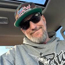 Hi everyone. Does the Venza LE model in United States come with heated  seats ?