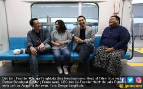 Diaz hendropriyono tampak hadir di tengah peluncuran mobil vanquish s ultimate. Diaz Hendropriyono Generasi Milenial Jangan Ragu Dirikan Startup Jpnn Com