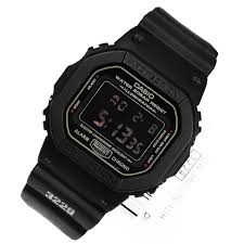 In addition to the band, even the watch's buttons are ion plated to a black finish. Casio G Shock Dw 5600ms 1dr