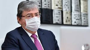 El ministro de 69 años falleció en el hospital parte el alma el fallecimiento del ministro carlos holmes trujillo, me deja en tremenda orfandad el ministro había revelado que se había contagiado con el virus el 12 de enero y fue hospitalizado ese. Murio El Ministro De Defensa Carlos Holmes Trujillo Forbes Colombia