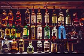 In malaysia a minor is someone who has not reached the 'age of majority'. Delhi Lowers Legal Drinking Age To 21 From 25 Private Vendors To Run All Liquor Shops Curly Tales
