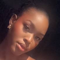 Female housemates in Mississauga, ON