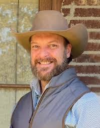 Pat Gilley's Instagram, Twitter & Facebook