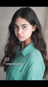 Sabrina Newton's Instagram, Twitter & Facebook