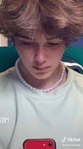 Bella Carney (bcarney0738)