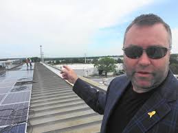 Elgin entrepreneur's power project to use 3,700 solar panels