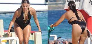 Mimar sinan güzel sanatlar üniversitesi, geleneksel türk sanatları bölümünde okumaya. Hande Ercel Kimdir Kac Yasinda Boyu Kac Kac Kilo Nereli