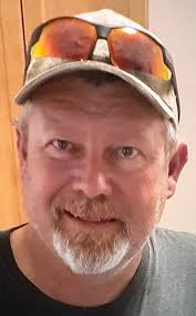 Anyone know reemrothwell? If you do can you let them know they have left  they phone in my uber please contact me.