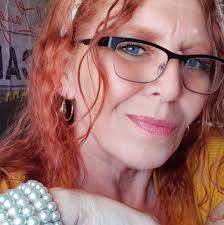 Alexis Bledel is great. Rory is not. 😅 #thevibewithky #gilmoregirls