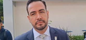 Viaja Ale Gutiérrez a Colombia a recibir un reconocimiento para León