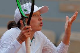 She's 19 years old and didn't lose a set in the tournament and never lost more than five games in each match. Iga Swiatek Wraca Do Gry Czemu Dopiero Teraz Nicea Odpada Czechy Zamkniete Tenis Sport Pl