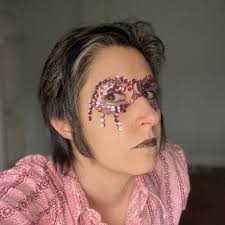 lysguillorn.bsky.social ☠️ (@LysGuillorn)