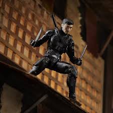 Snake eyes is always ready to take down cobra commander. G I Joe Classified Series 6 Inch Snake Eyes G I Joe Origins Snake Eyes Action Figure