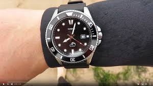 Gates is the founder of microsoft and has, at various points in his lifetime, been considered the richest man in the world. Billionarire Bill Gates Wears 10 Casio Watch By Know It